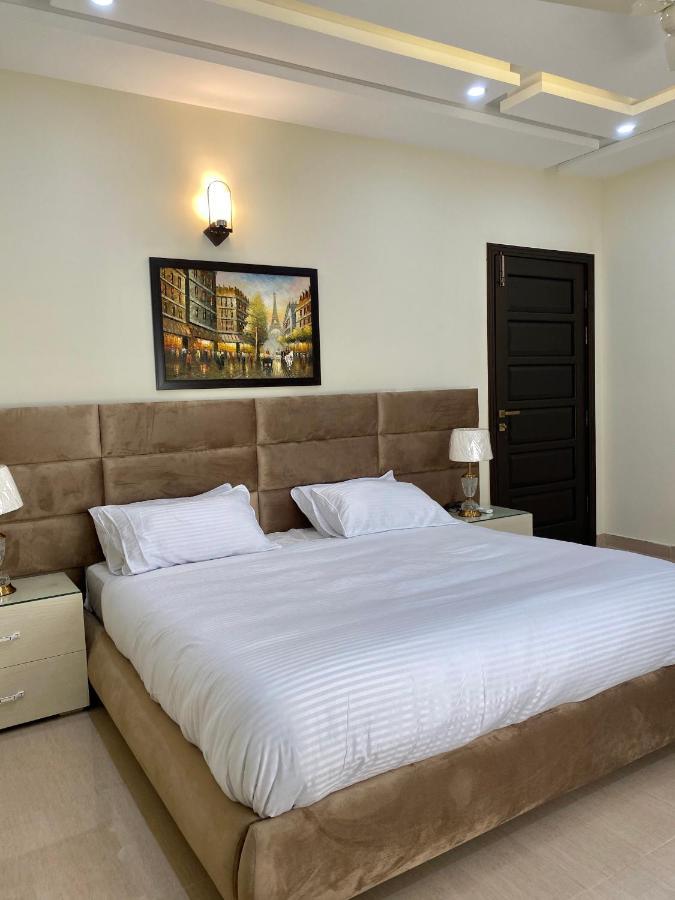 Continental Boutique House Bed & Breakfast อิสลามาบัด ภายนอก รูปภาพ