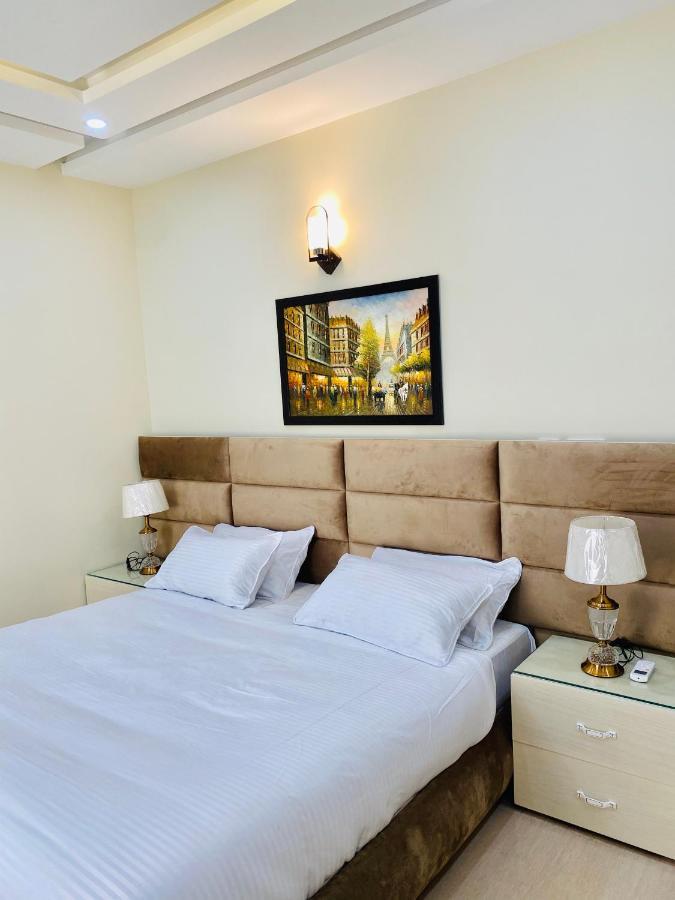 Continental Boutique House Bed & Breakfast อิสลามาบัด ภายนอก รูปภาพ