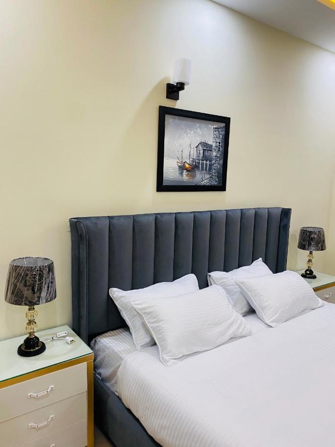 Continental Boutique House Bed & Breakfast อิสลามาบัด ภายนอก รูปภาพ