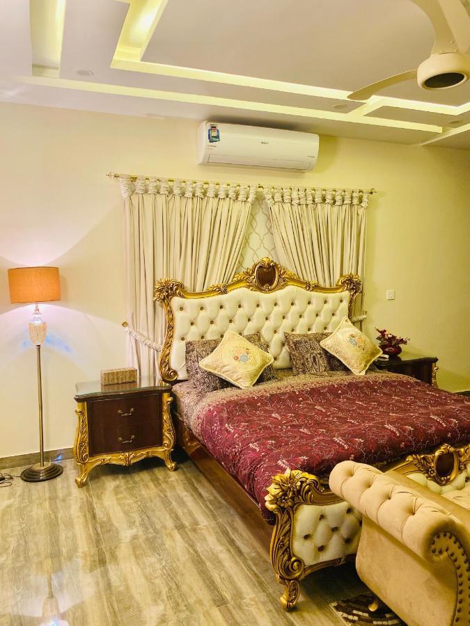 Continental Boutique House Bed & Breakfast อิสลามาบัด ภายนอก รูปภาพ