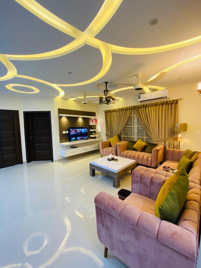 Continental Boutique House Bed & Breakfast อิสลามาบัด ภายนอก รูปภาพ