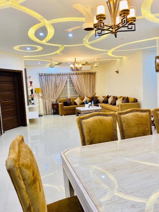 Continental Boutique House Bed & Breakfast อิสลามาบัด ภายนอก รูปภาพ